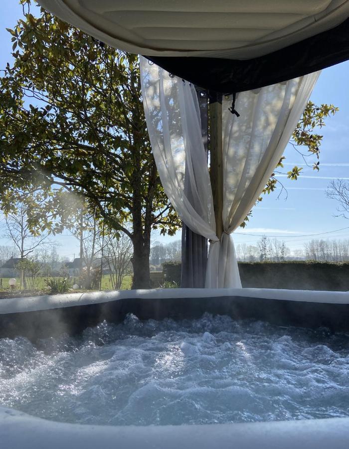 Cottage-Gite & Jacuzzi - Chez Flo & Marc Chouzy-sur-Cisse Ngoại thất bức ảnh